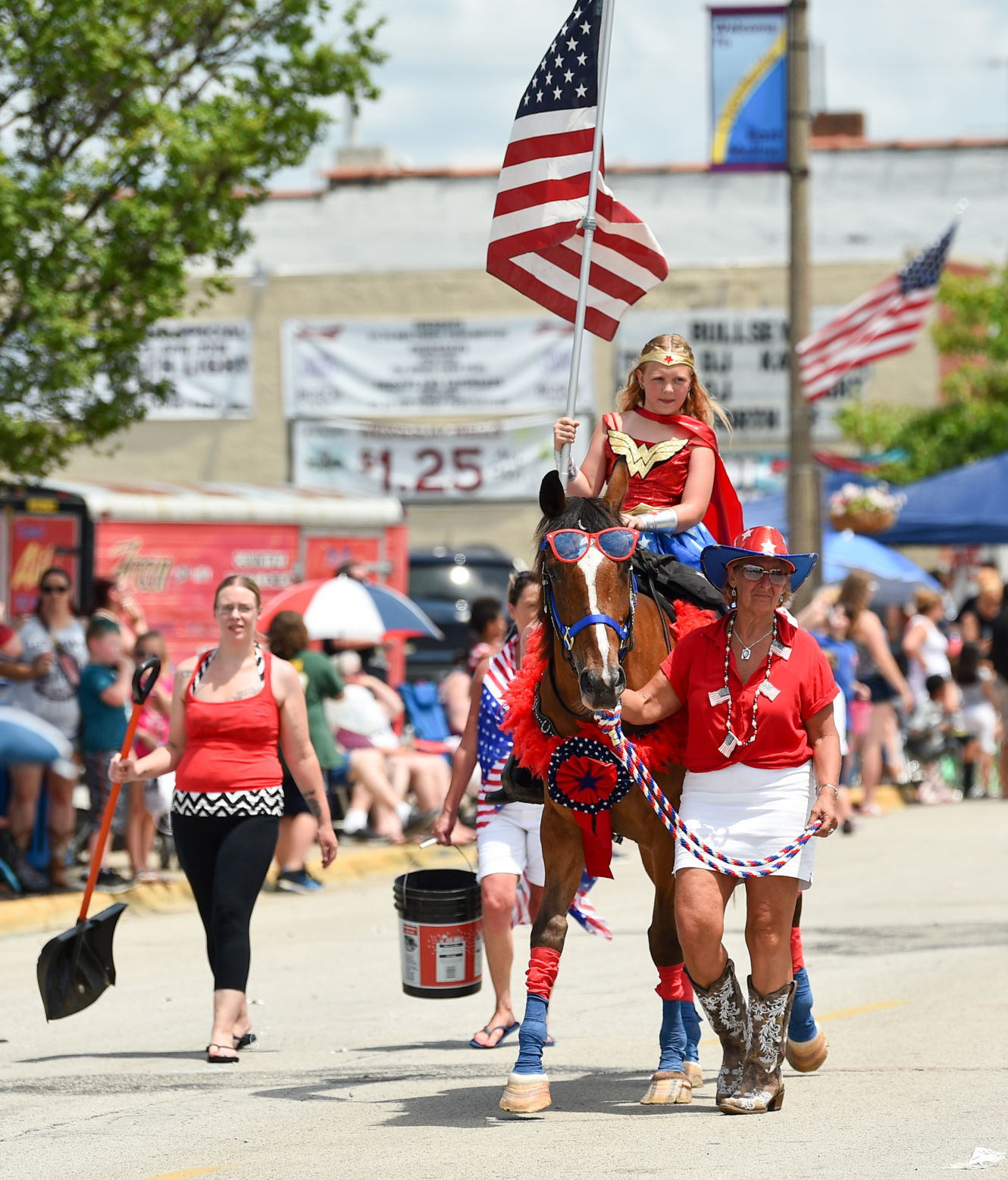 070519-mda-nws-em4thparade-031a.jpg